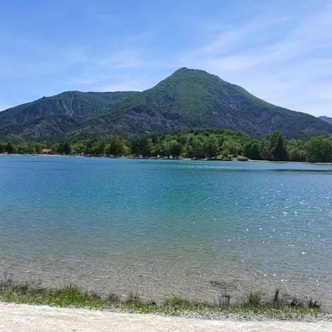 Lac du domaine des Iscles