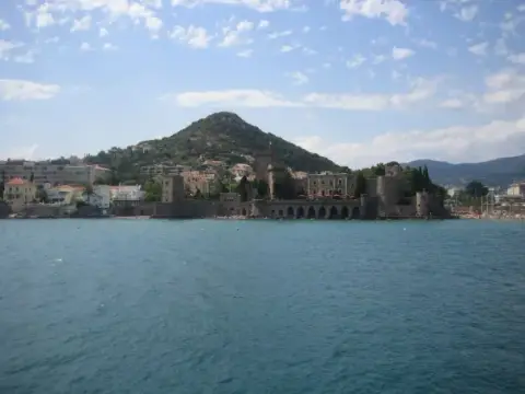 Le San Peyre