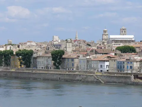 Arles