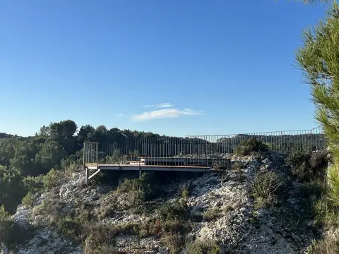 Belvédère de Notre-Dame du Château à Saint-Étienne-du-Grès