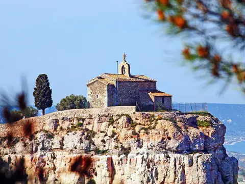 La Chapelle Notre-Dame-De-Vie