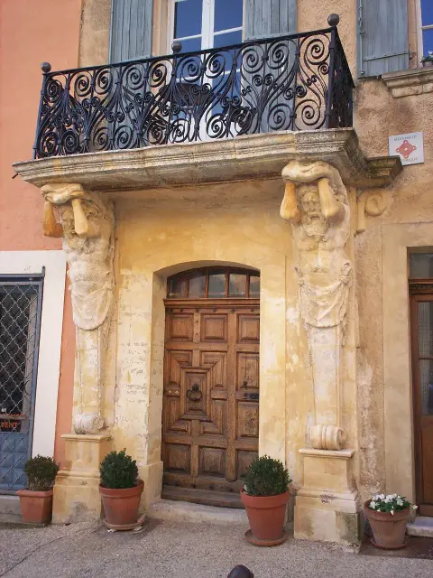 Maison à cariatides