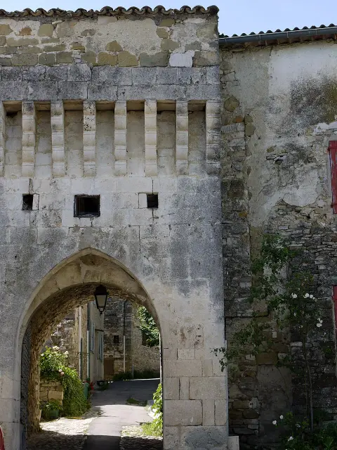 Portail des Moures