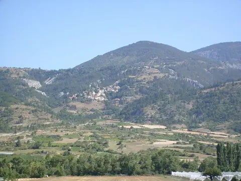 Théus