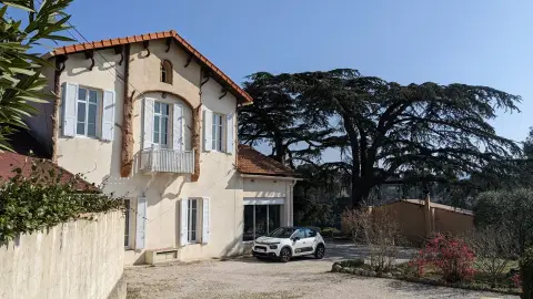 Randonnée à travers la campagne, à l'Est de Marseille