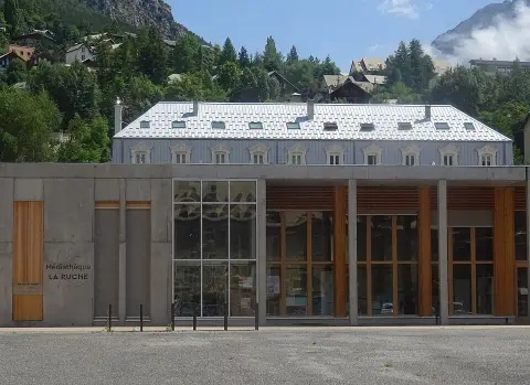 Maison du Parc National des Écrins et Musée du Ski