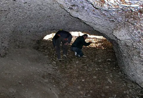 Grotte du Château de Saint-Didier n° 1