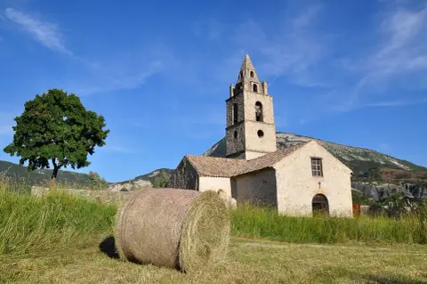 Eglise Notre-Dame d'Entraigues