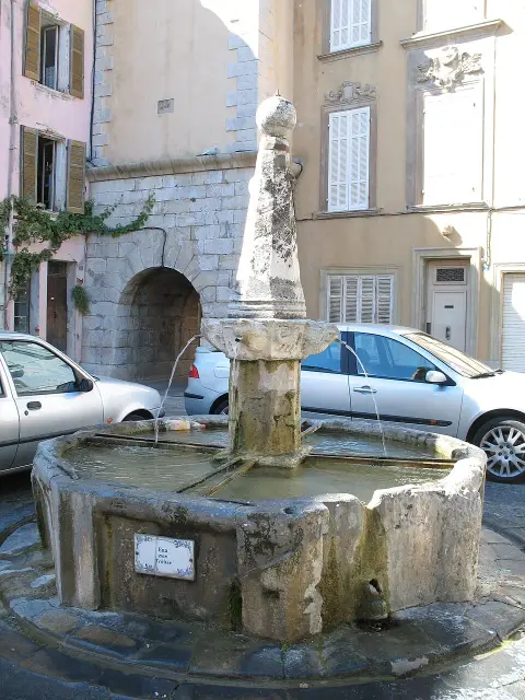 Fontaine publique