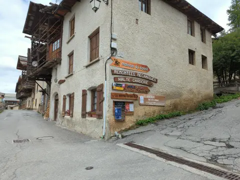 La vieille pompe à incendie