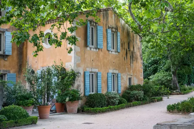 Atypique maison au pied des sites touristiques à Piolenc — Provence