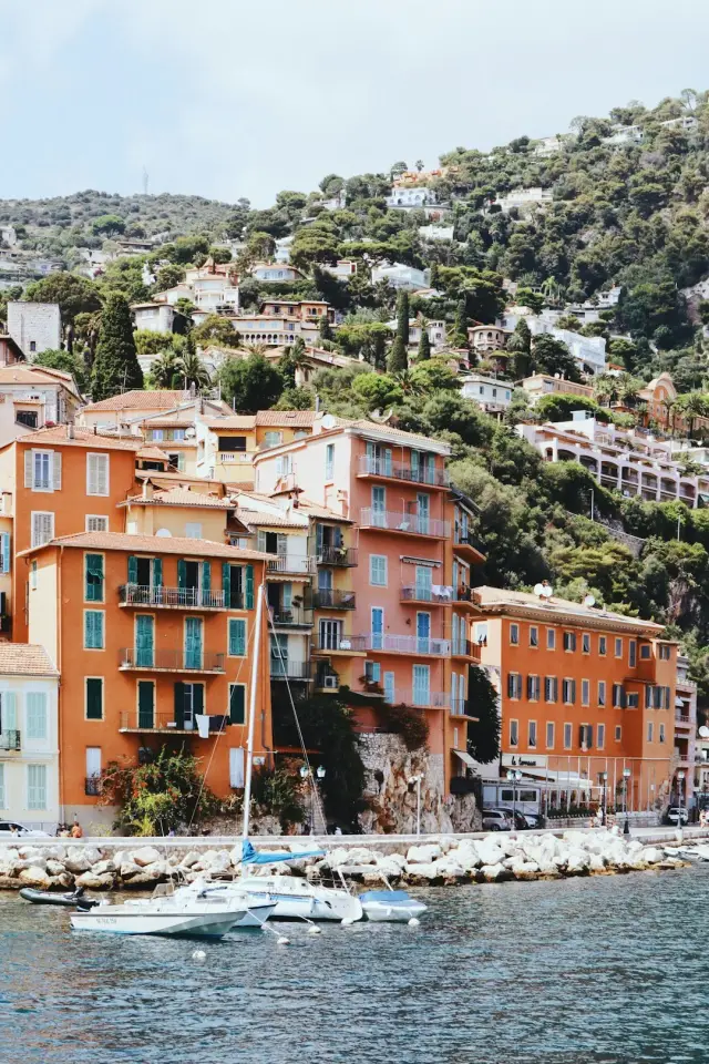 Spacieux loft au calme à Poligny — Provence