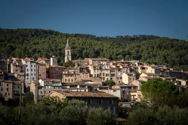 Spacieux studio avec jardin à Puy-Saint-Pierre — Provence