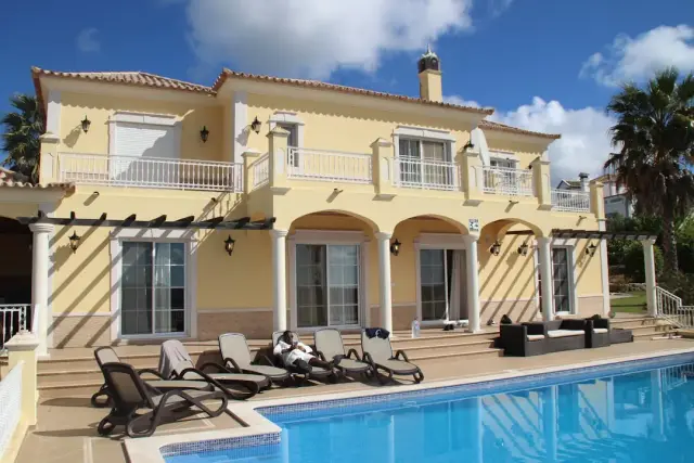Magnifique villa avec terrasse à Beausoleil — Provence