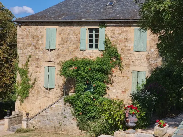 Rénové studio au calme à Valserres — Provence
