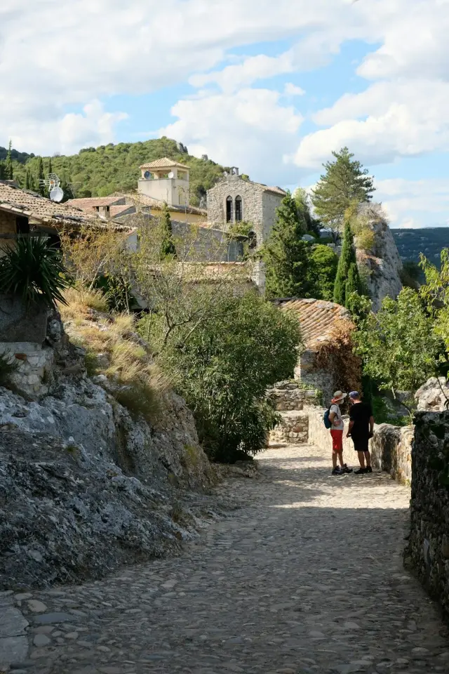 Charmant appartement en centre-ville à Taradeau — Provence