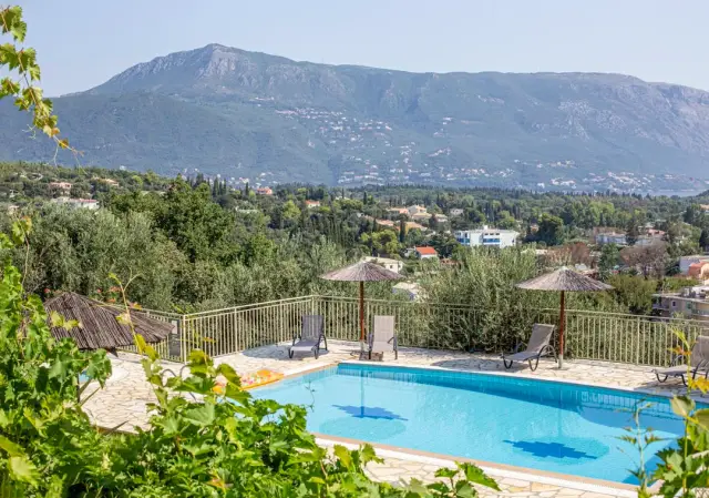 Atypique villa au calme à Cavaillon — Provence