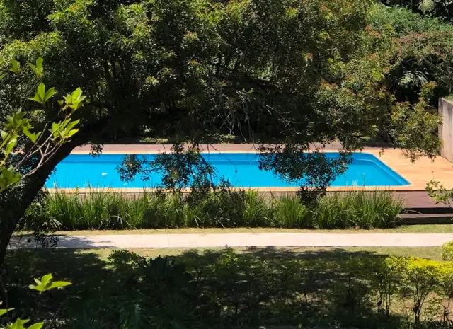 Lumineux chalet au calme à Maubec — Provence
