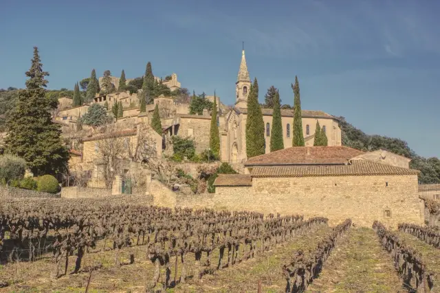 Élégant studio proche des commerces à Niozelles — Provence