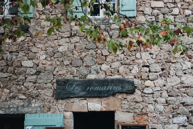 Lumineux appartement proche des commerces à Jarjayes — Provence