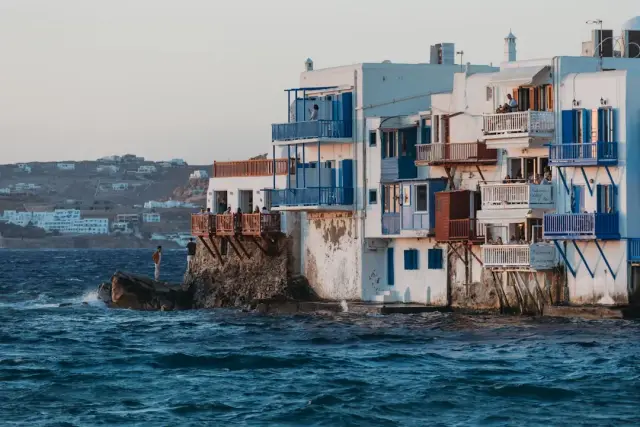 Atypique villa avec vue à Saumane