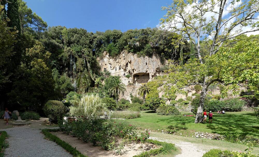 Grottes
